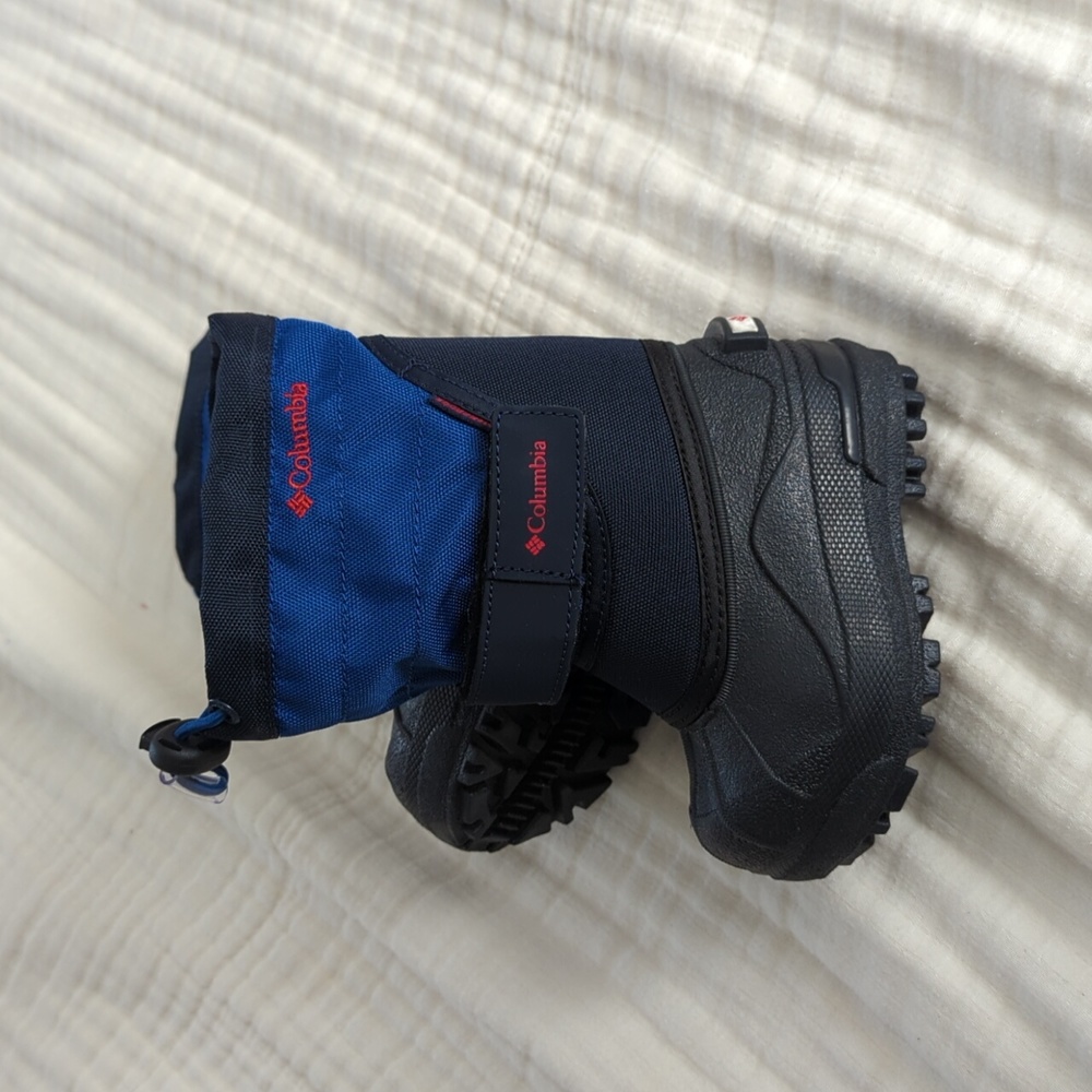 NWOT Columbia Powderbug Snow Boot